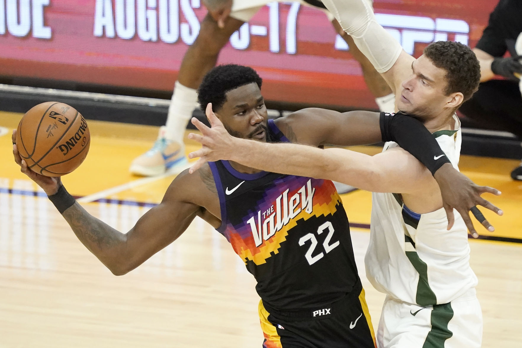 APTOPIX NBA Finals Bucks Suns Basketball